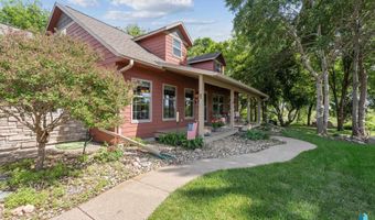 301 Lee Dr, Alcester, SD 57001
