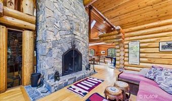 14361 Maple Creek Rd, Arcata, CA 95550