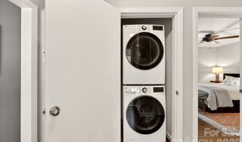 3425 Airlie St, Charlotte, NC 28205