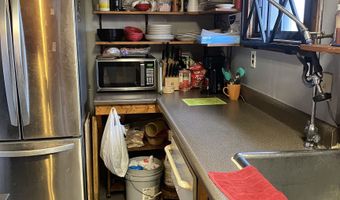 102 W State St, Ashley, IN 46705