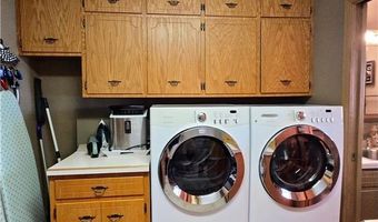 11621 Maple Springs Dr SE, Alexandria, MN 56308
