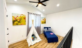 2817 Easy Ave, Long Beach, CA 90810