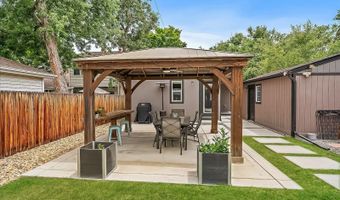 5707 Zephyr St, Arvada, CO 80002