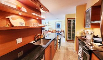 526 Pacific Ave, Atlantic City, NJ 08401