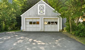 133 Riverside Dr, Augusta, ME 04330