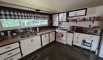 43 Catamount Hill Dr, Allenstown, NH 03275