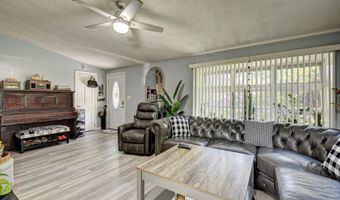 681 Stevens St, Bristol, CT 06010