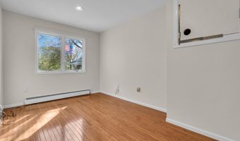 42 Crest Dr, Basking Ridge, NJ 07920