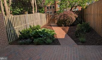 2329 9TH St S, Arlington, VA 22204