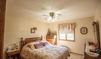 122 Parkside Dr, Algona, IA 50511