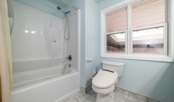 7814 WENDY RIDGE Ln, Annandale, VA 22003
