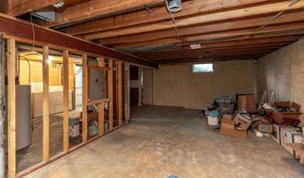 991 Cortland Dr, Apple Valley, MN 55124