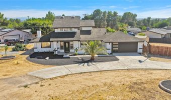 14204 Tehachapi Rd, Apple Valley, CA 92307