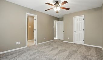 419 Sharon Oaks Ct, Benton, AR 72019