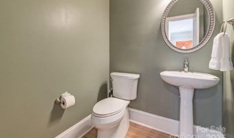 8 Flowering Cherry Dr, Asheville, NC 28805