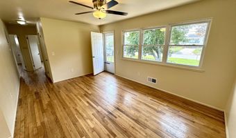 27 Anchorage Blvd, Bayville, NJ 08721