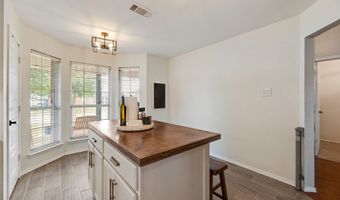 300 Meadow View Ln, Anna, TX 75409