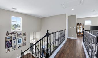 10661 Shelter Hill Ct, Las Vegas, NV 89129