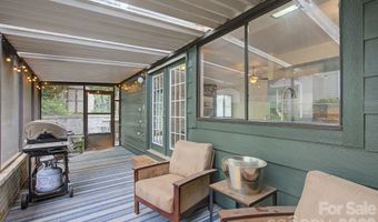 21 Glen Meadows Rd, Arden, NC 28704