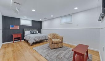 25-27 W 6th St, Bayonne, NJ 07002