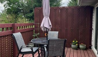 1123 Glades Dr, Altoona, WI 54720