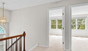 1196 Edgewater Ln, Antioch, IL 60002