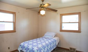 15708 Goddard Rd, Allen Park, MI 48101