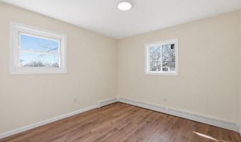 41 Madison Ave, Amityville, NY 11701