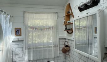 112 S Crest Dr, Burlington, VT 05401
