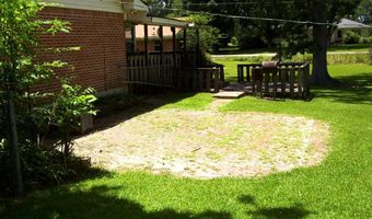 610 BURKE St, Ashdown, AR 71822