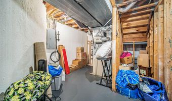1998 Bancroft Dr, Ann Arbor, MI 48108