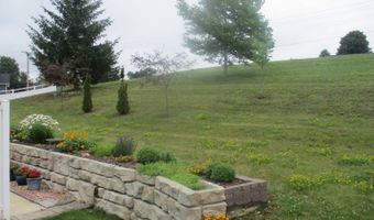 820 Fairhaven Ct, Angola, IN 46703