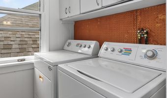 386 Division St, Amsterdam, NY 12010