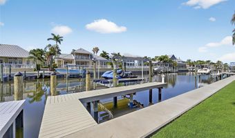 998 SIGNET Dr, Apollo Beach, FL 33572