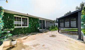 3 Henso Dr, Danbury, CT 06811