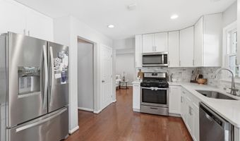 7832 FORDSON Rd, Alexandria, VA 22306