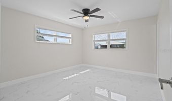 1024 SPINDLE PALM Way, Apollo Beach, FL 33572