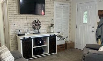 40 N Richmond St, Auxier, KY 41602