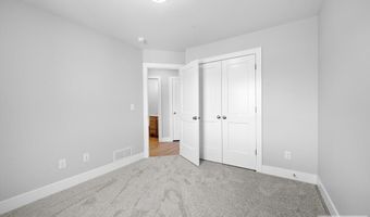796 Hollow Dr, Ammon, ID 83401