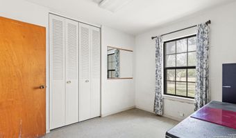 6592 Cooksey, Adkins, TX 78101