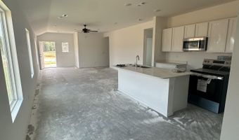 8000 Chesapeake Trl, Bauxite, AR 72011