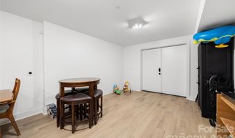 159 Wellington St, Asheville, NC 28806