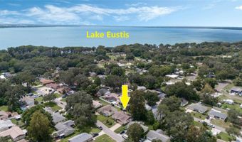 240 DOUGLAS Dr, Eustis, FL 32726