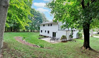 12 Provost Dr, Airmont, NY 10901