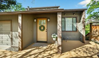 1927 Tamarack Pl, Ashland, OR 97520