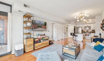 1021 N GARFIELD St #316, Arlington, VA 22201