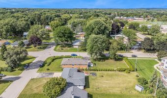 3030 N MORRISON St, Appleton, WI 54911