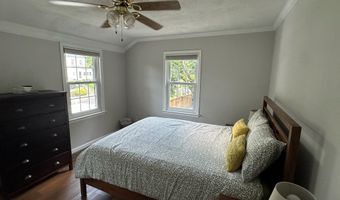 2723 FARNSWORTH Dr, Alexandria, VA 22303