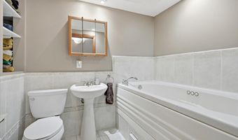1218 5th Ave, Anoka, MN 55303