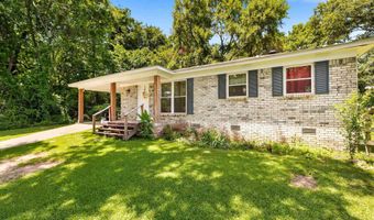 2832 Lakeside Dr, Benton, AR 72019